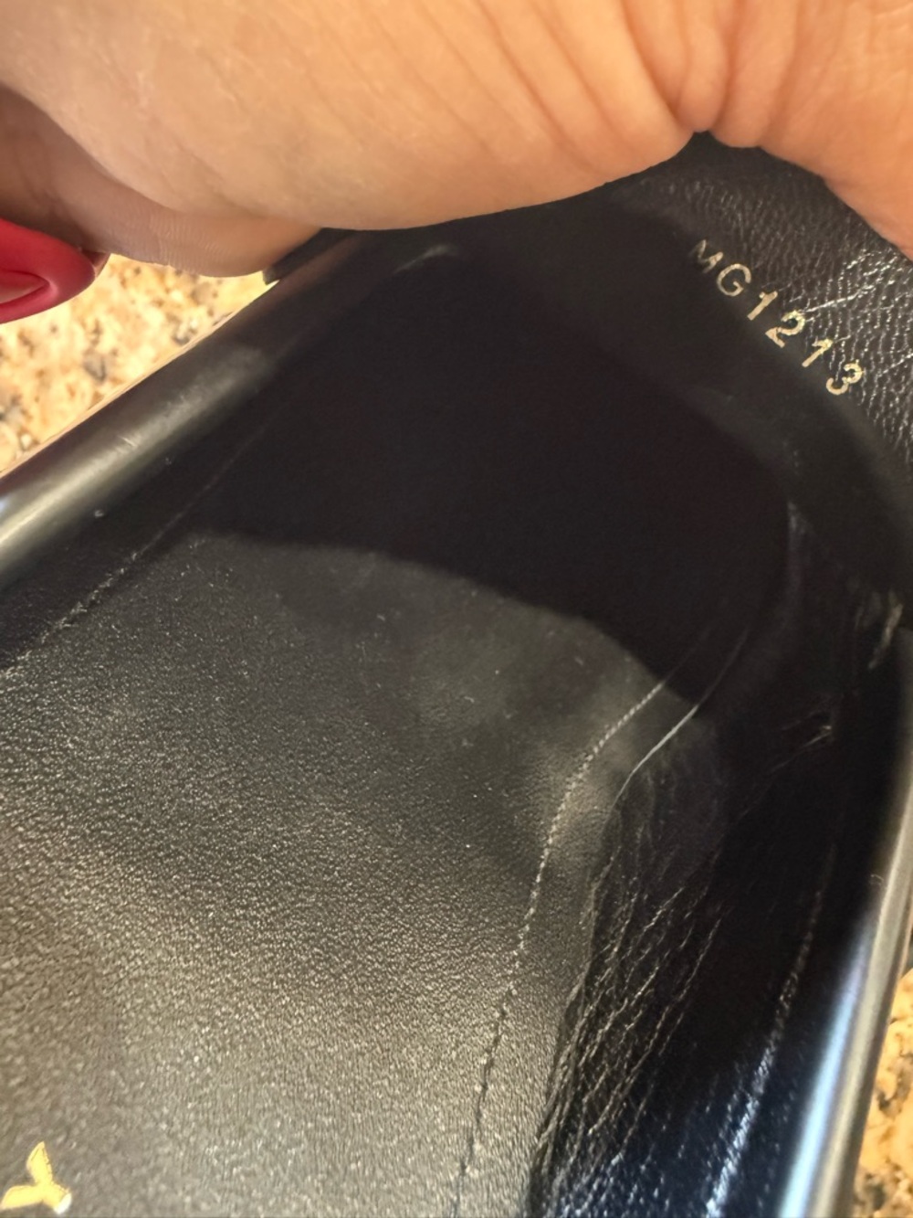 Givenchy woman’s Black 4G Leather Loafer Mules - Picture 10 of 10
